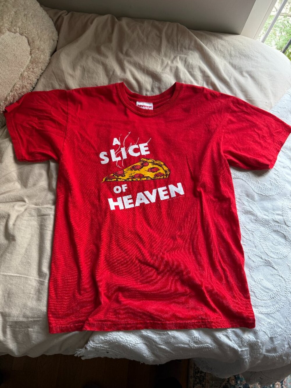 Vintage Mystic Pizza A Slice of Heaven T-Shirt Red 100% Cotton M